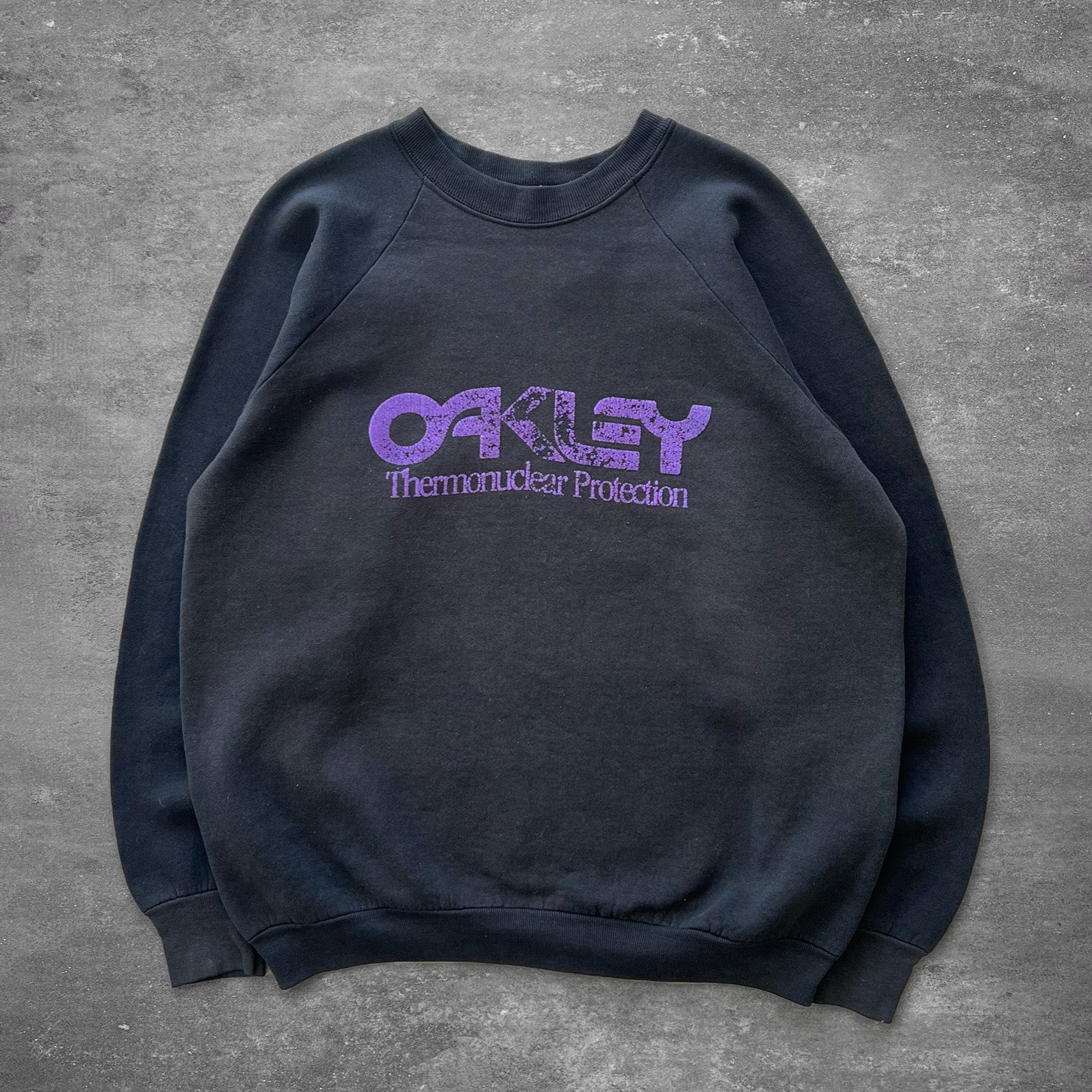 1980s Oakley Thermonuclear Protection Raglan Sweatshirt – Ametora