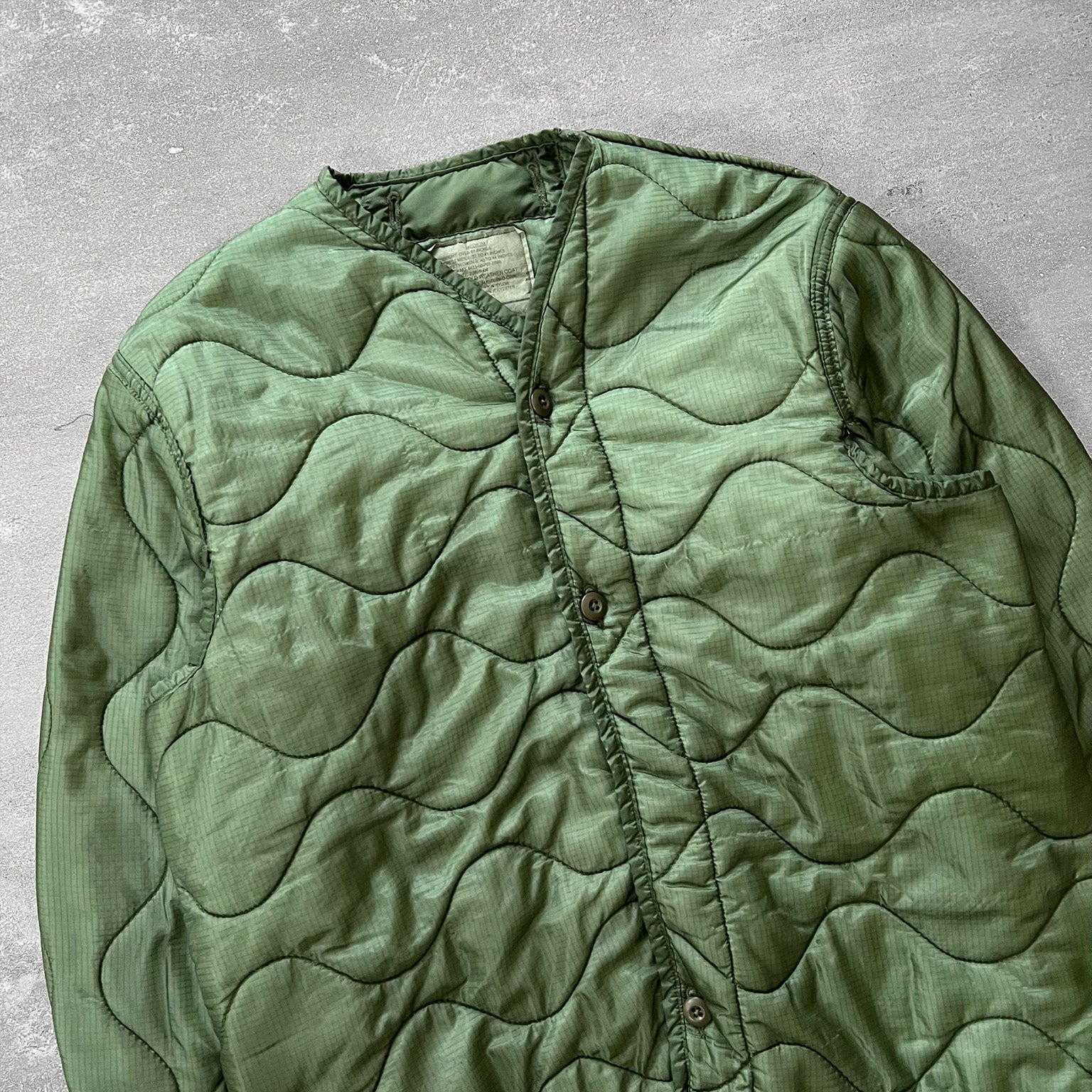 Small Vintage US Army Quilted Jacket Liners / Liner Jacket, M65 M-65  Liners, Green Quilt Coat, 1980s 1970s 