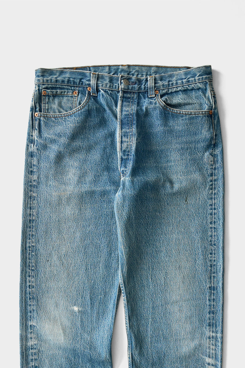 1990s Levi's 501xx Faded Blue Jeans 34