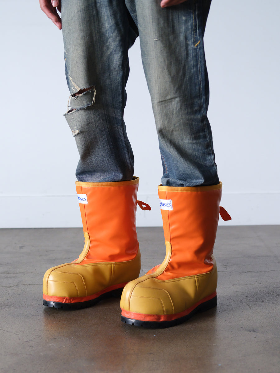 2010s Asics W-DX 2 Arctic Boots