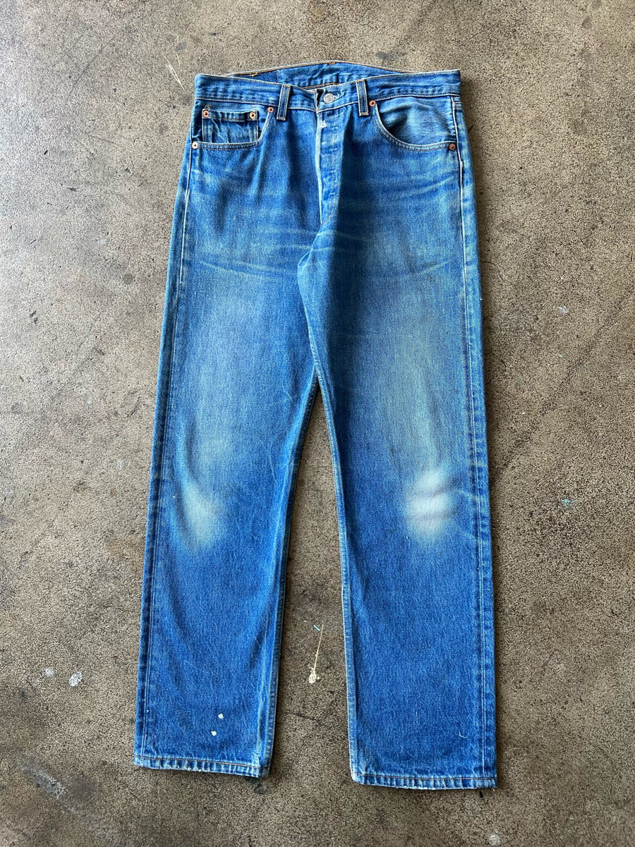 1990s Levi's 501 Faded Blue Jeans 32