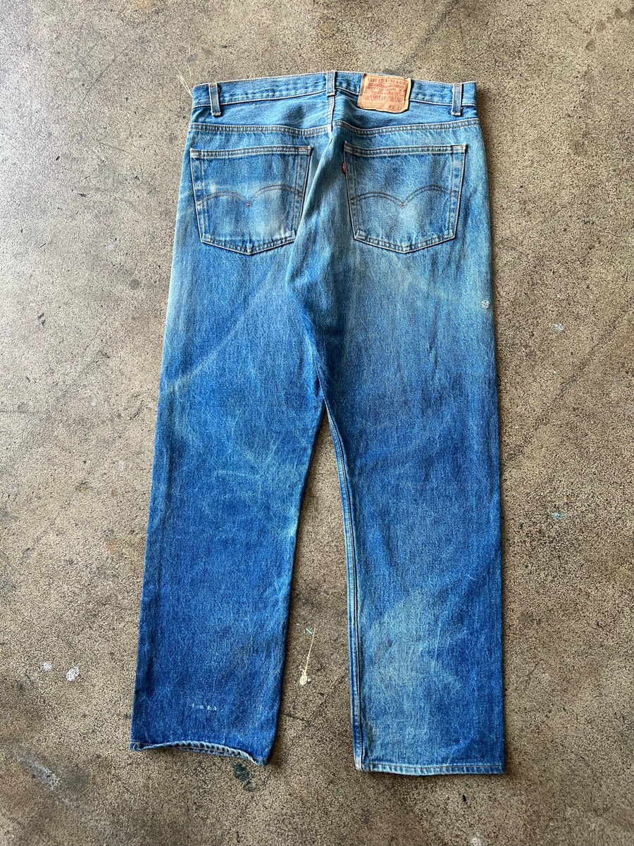 1990s Levi's 501 Faded Blue Whiskered Jeans 35