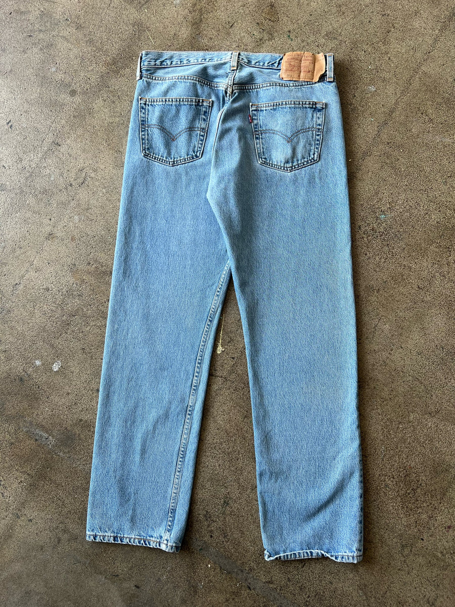 1990s Levi's 501 Blue Wash Jeans 34