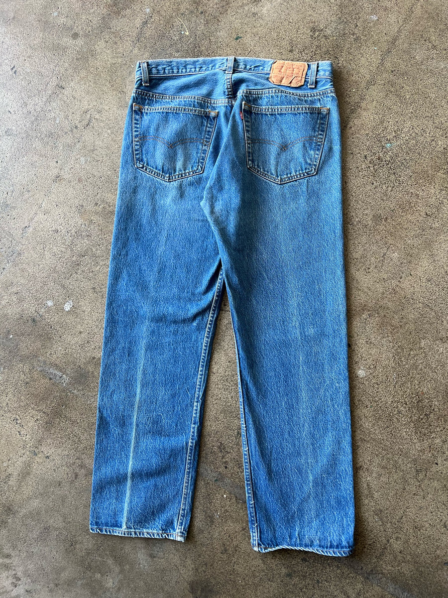 1990s Levi's 501 Medium Blue Wash Jeans 34