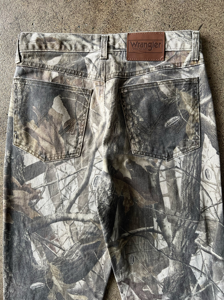 1990s Wrangler Real Tree Camo Jeans 30