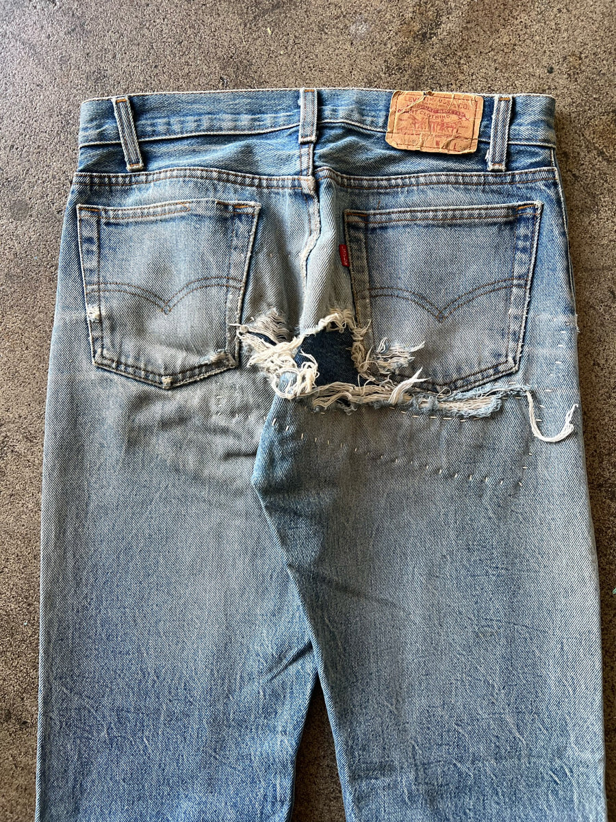 1980s Levi's 501 Distressed Dirty Wash Jeans 30