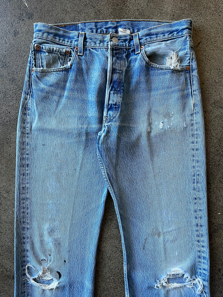 2000s Levi's 501 Distressed Jeans 33