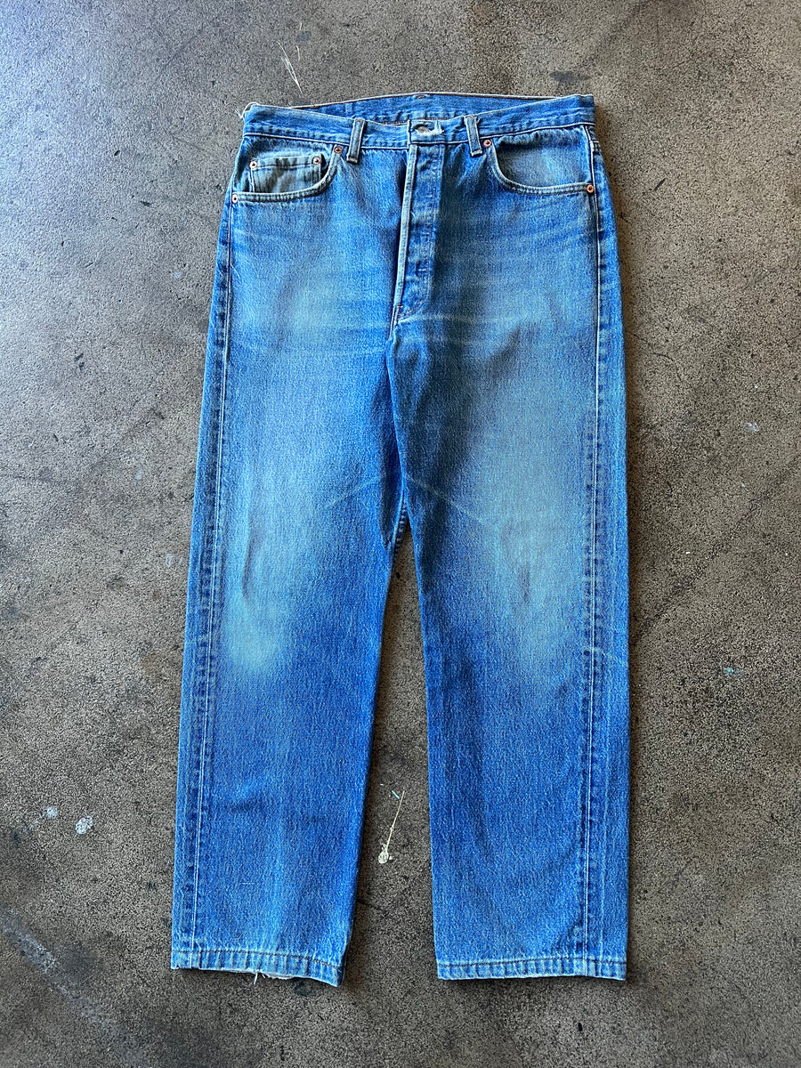 1990s Levi's 501 Faded Blue Jeans 34