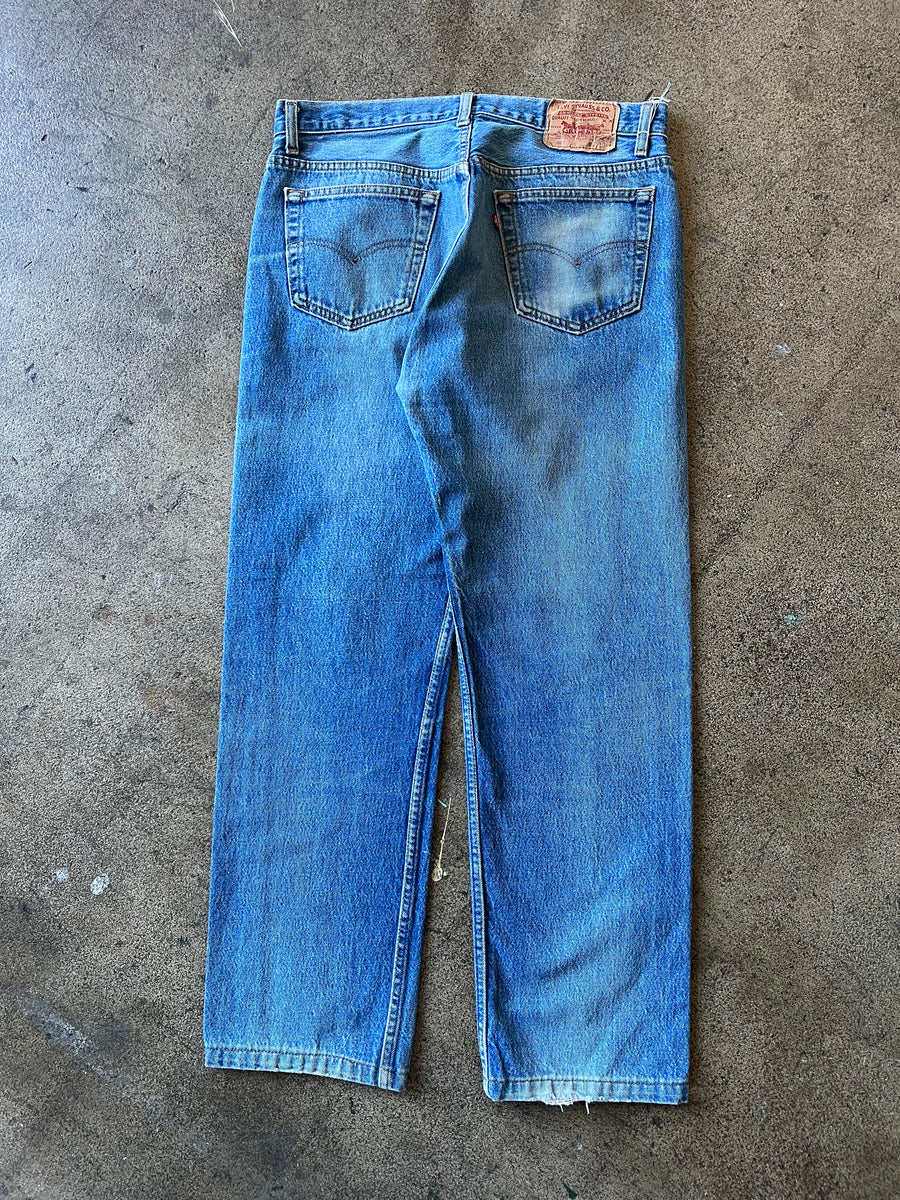 1990s Levi's 501 Faded Blue Jeans 34