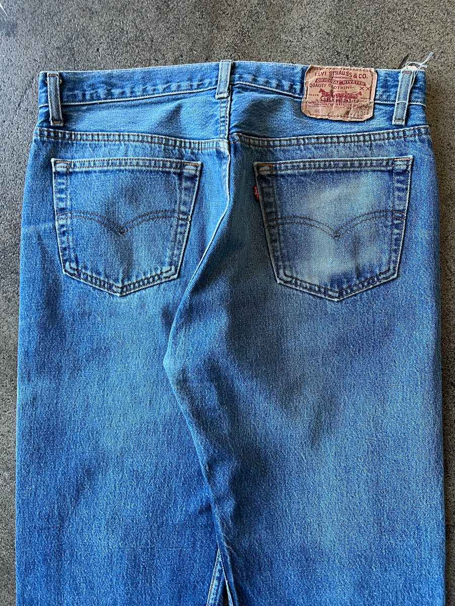 1990s Levi's 501 Faded Blue Jeans 34