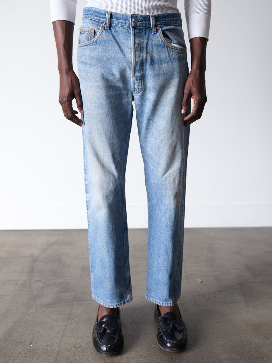 1990s Levi's 501 Faded Blue Jeans 32