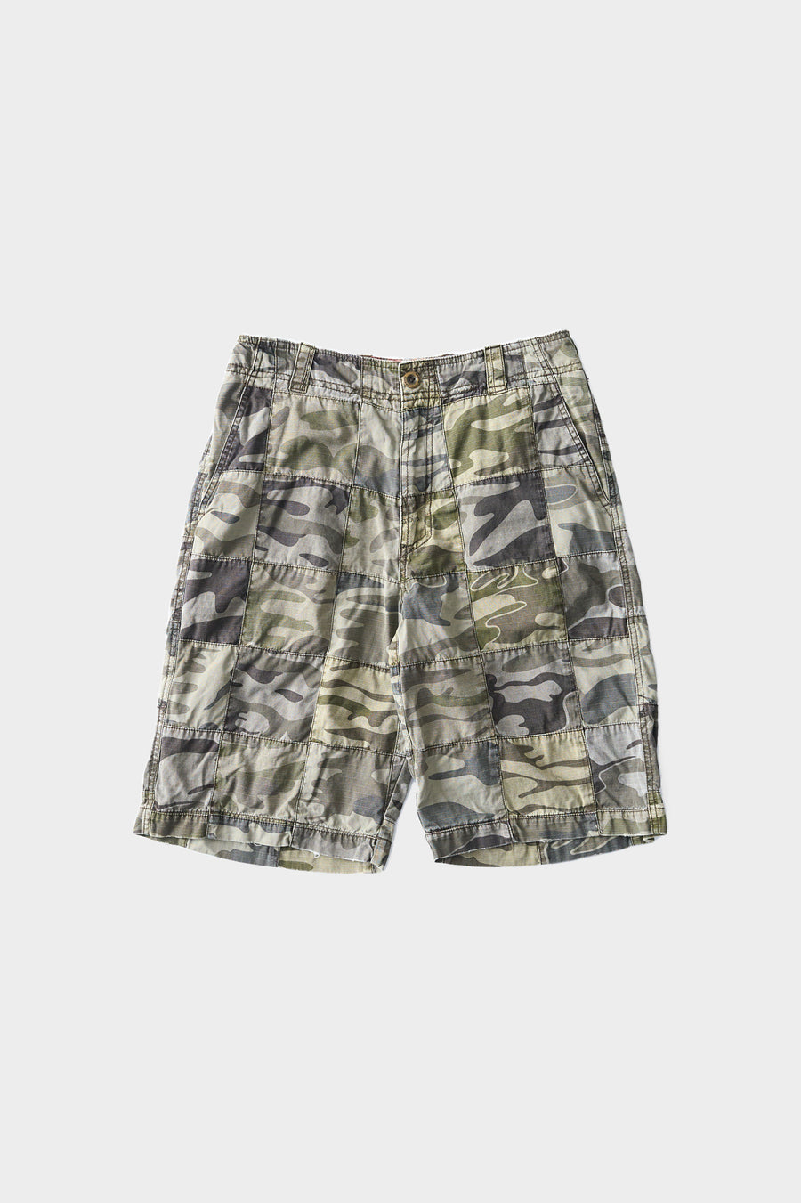 2000s Billabong Quilted Camo Shorts 31