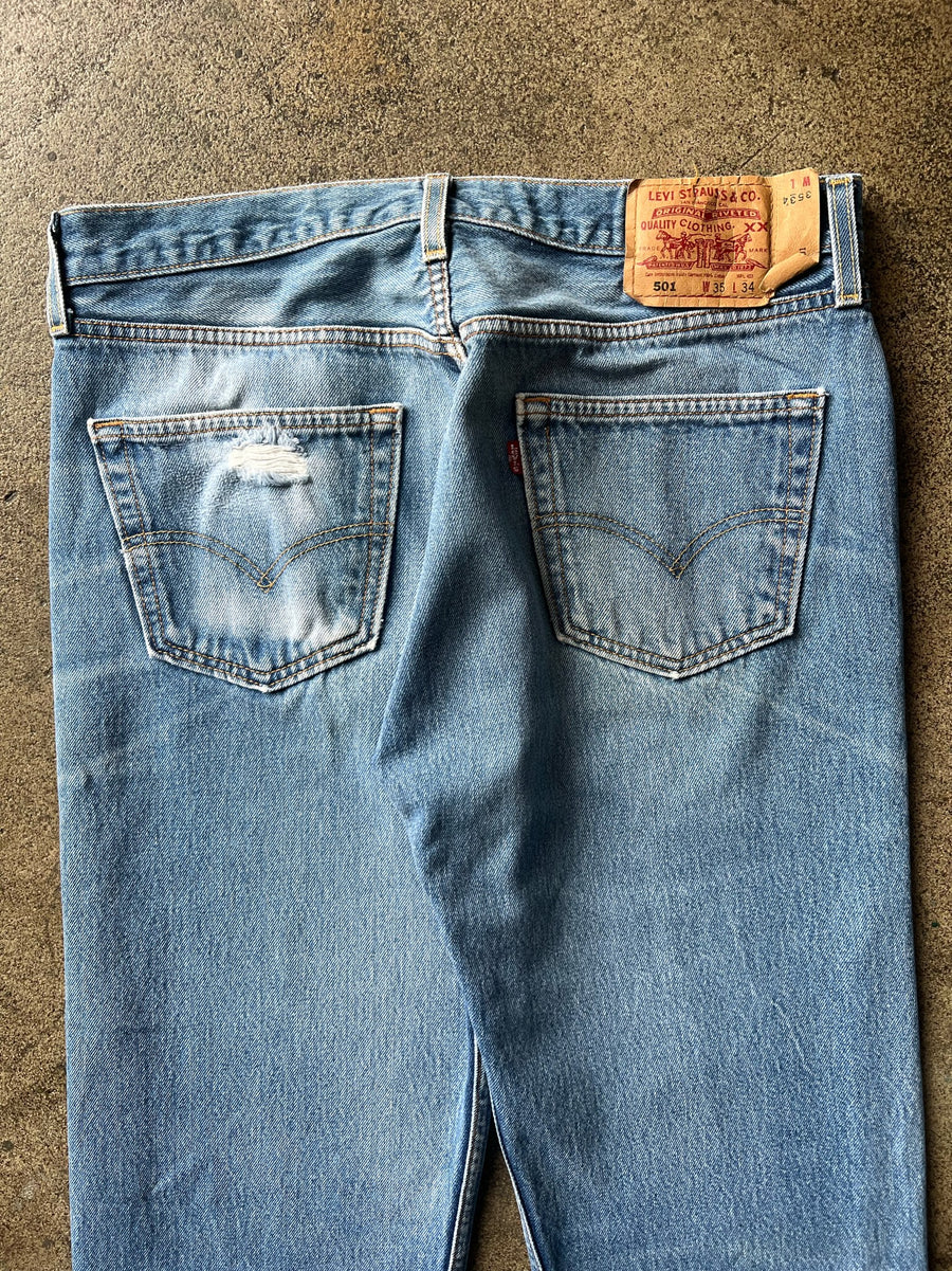 2000s Levi's 501 Faded Blue Jeans 33