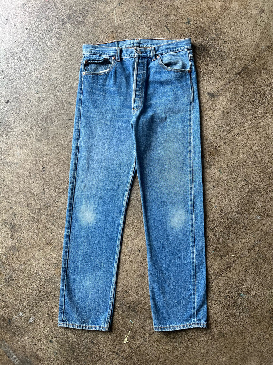 1990s Levi's 501 Faded Blue Jeans 32