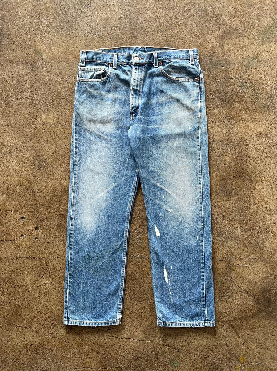 1990s Levi's 505 Faded Blue Jeans 35