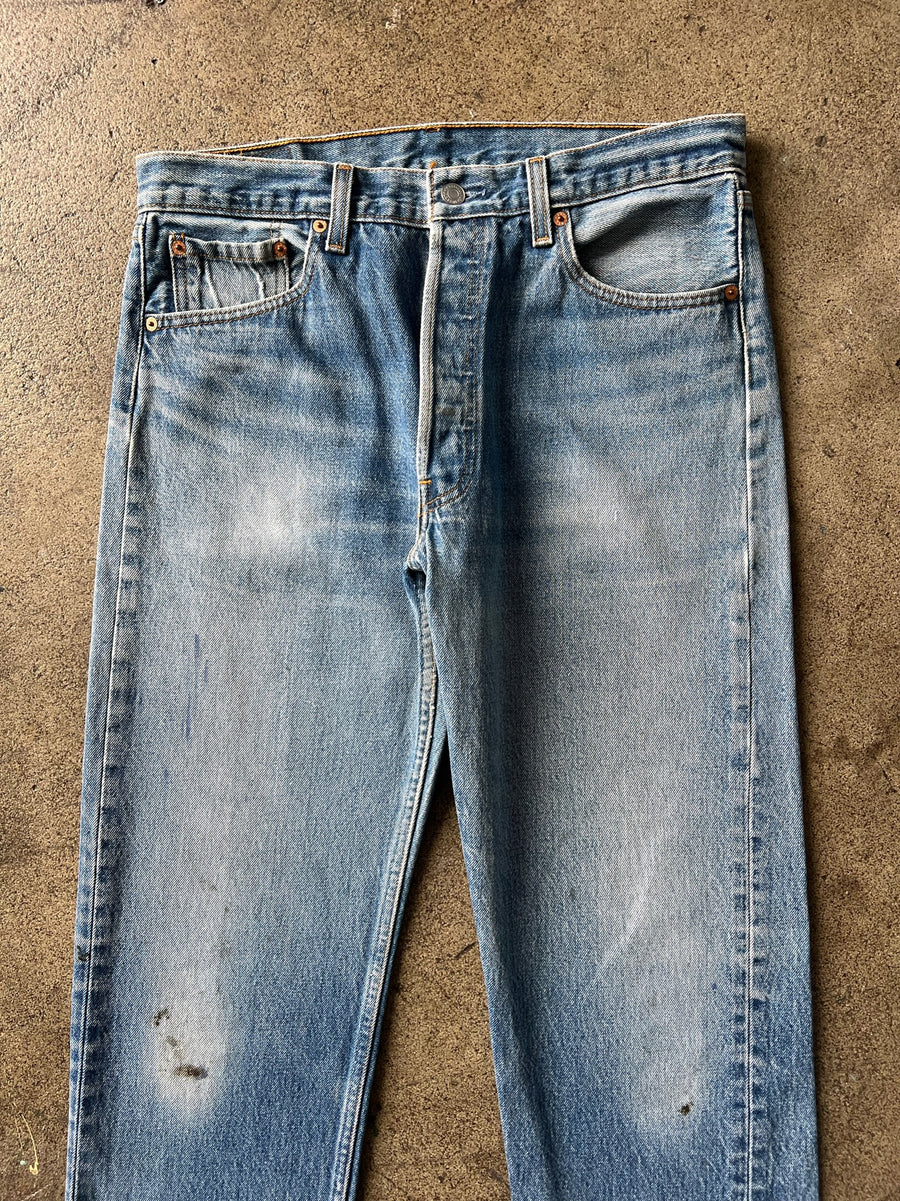 1990s Levi's 501xx Faded Blue Jeans 31