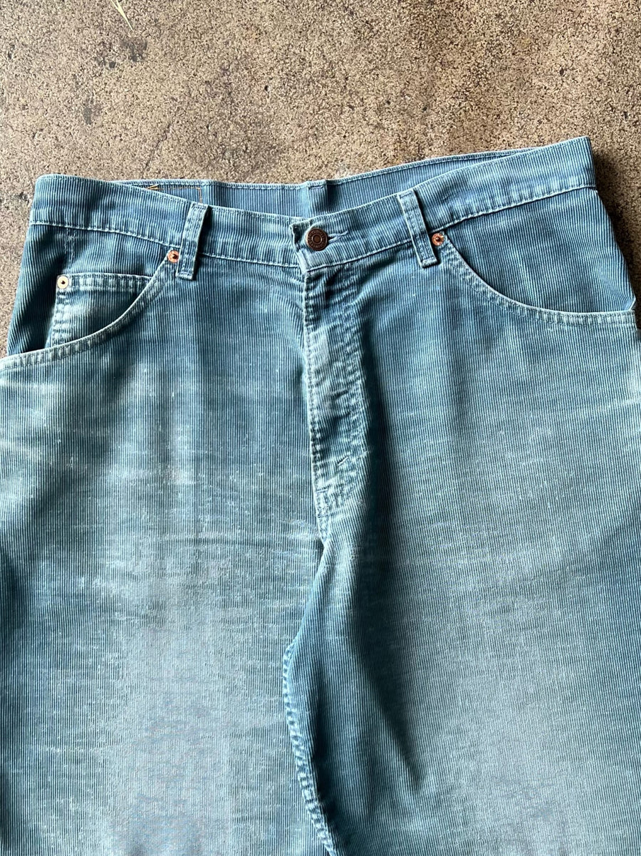 1990s Levi's Orange Tab Corduroy Shorts 34