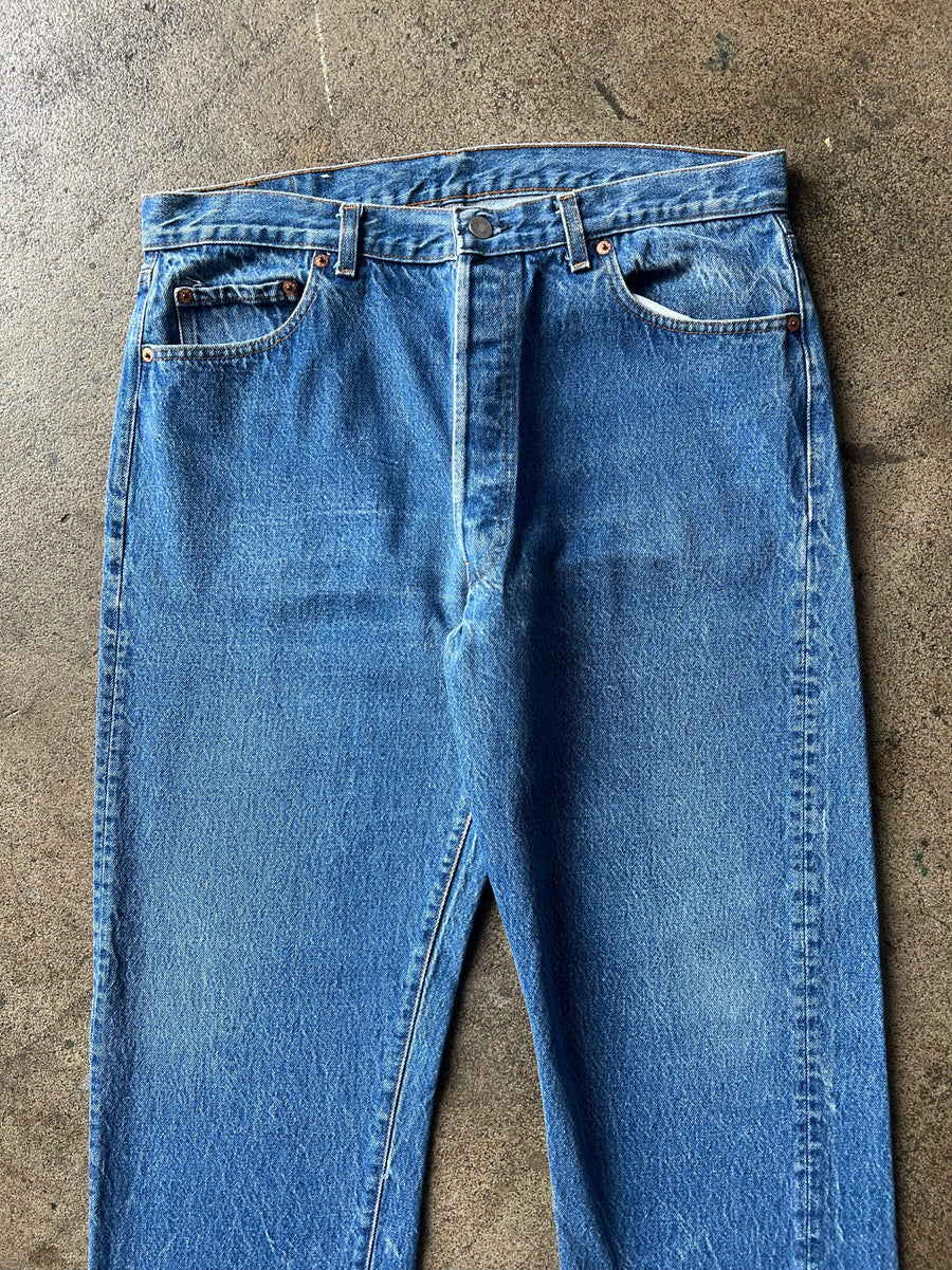 1990s Levi's 501xx Slightly Faded Blue Jeans 35