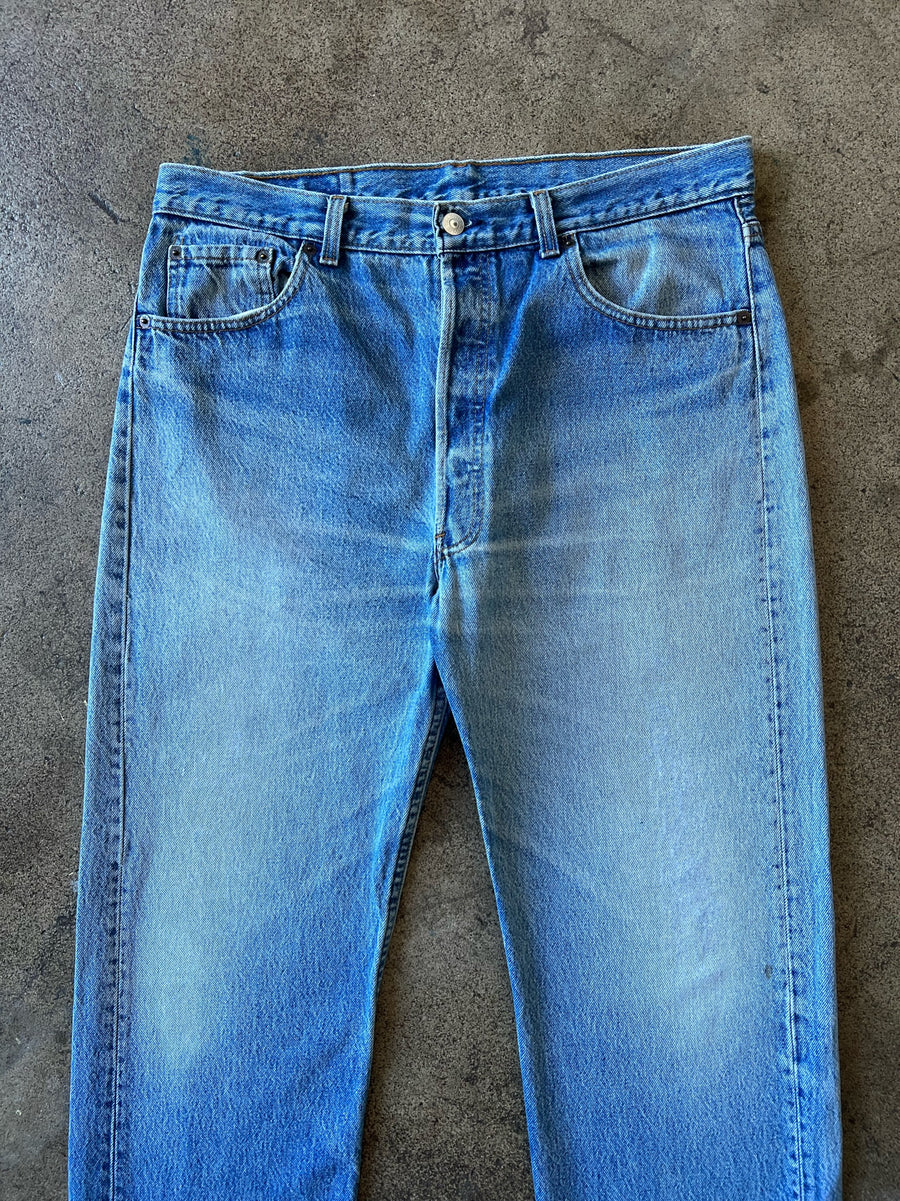 1990s Levi's 501xx Jeans Faded Blue 34