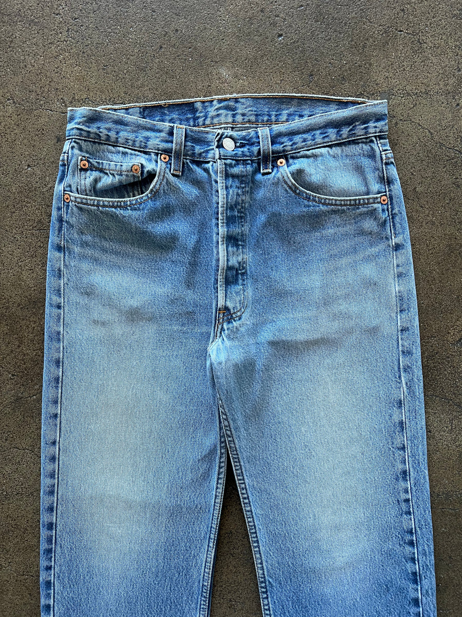 1990s Levi's 501 Jeans Faded Blue 31