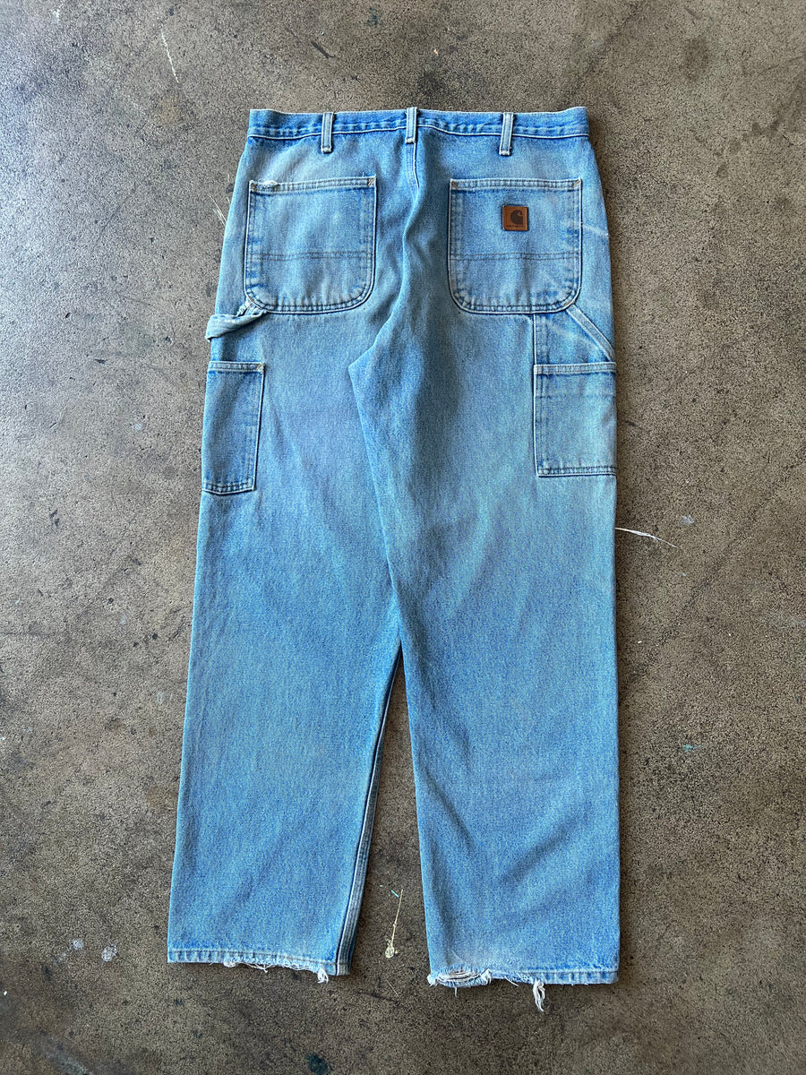 2000s Carhartt Faded + Distressed Jeans 34