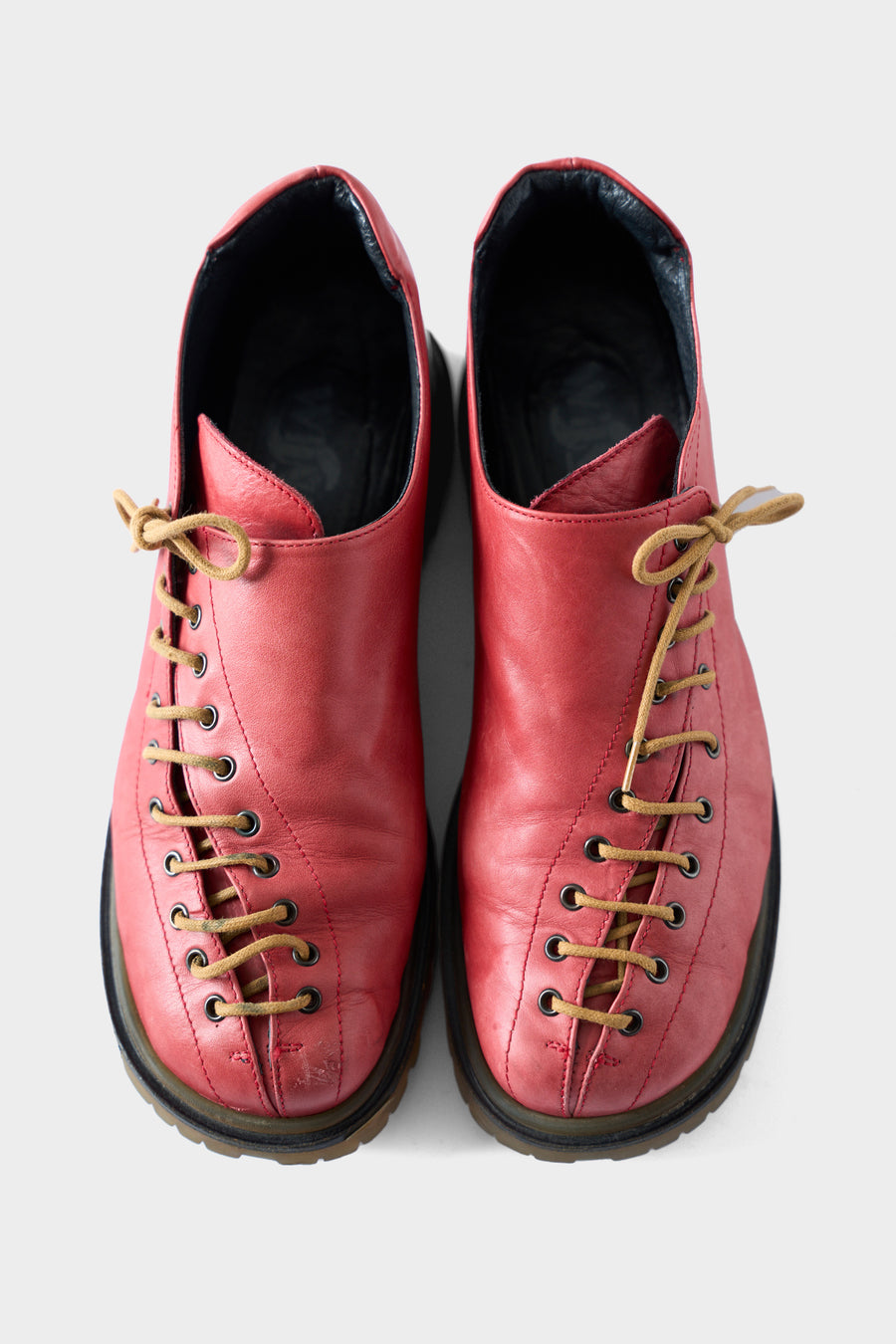 1990s Wind Diagonal Lace Faded Red Low Top Boots